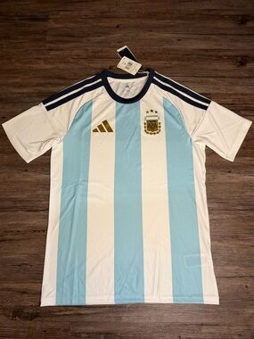 adidas Argentina National Team Fan Soccer Jersey - NWT Size Men’s M slim fit